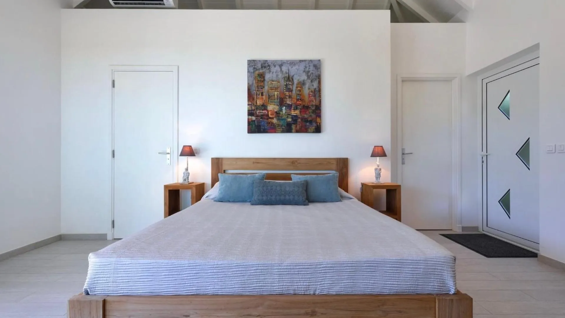 Charming Villa In A Quiet Residential Area St. Barthelemy